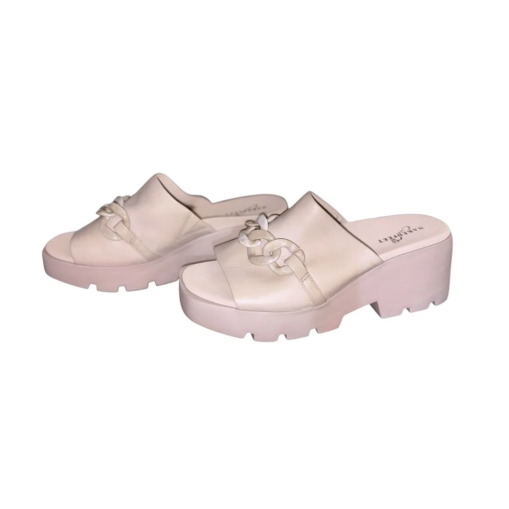 Naked Feet ISO‎ Platform Sandals Sz 10 NEW Beige Neutral Chain Detail